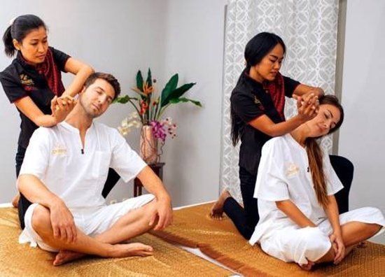 cómo es una sesión de masaje tailandés